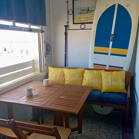 Face A La Mer, Appartement Pour 4 Personnes Sur La Rive Droite Palavas-les-Flots Exterior photo