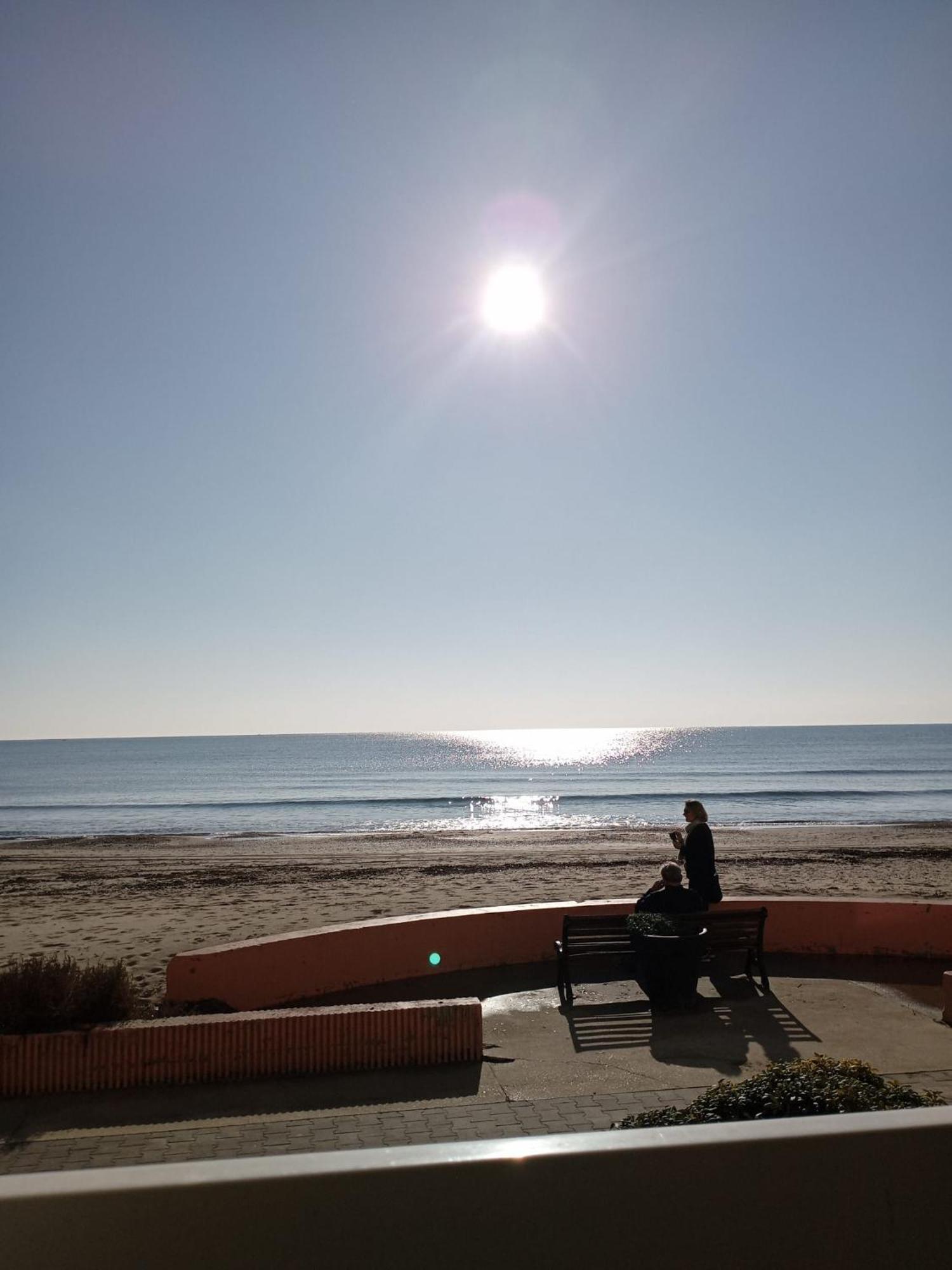 Face A La Mer, Appartement Pour 4 Personnes Sur La Rive Droite Palavas-les-Flots Exterior photo